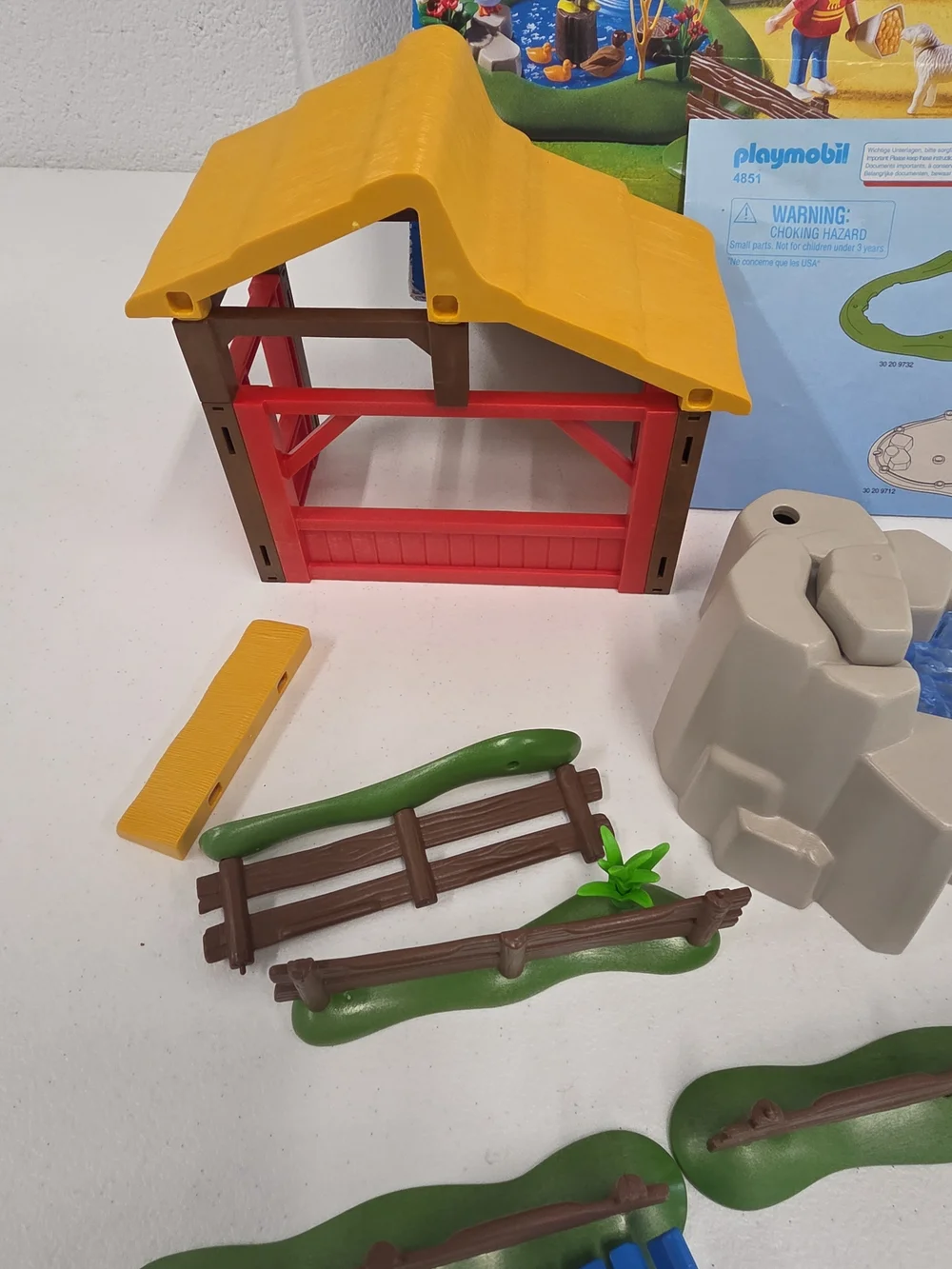 Playmobil City Life 4851 Children’s Zoo 2010 Incomplete With Box